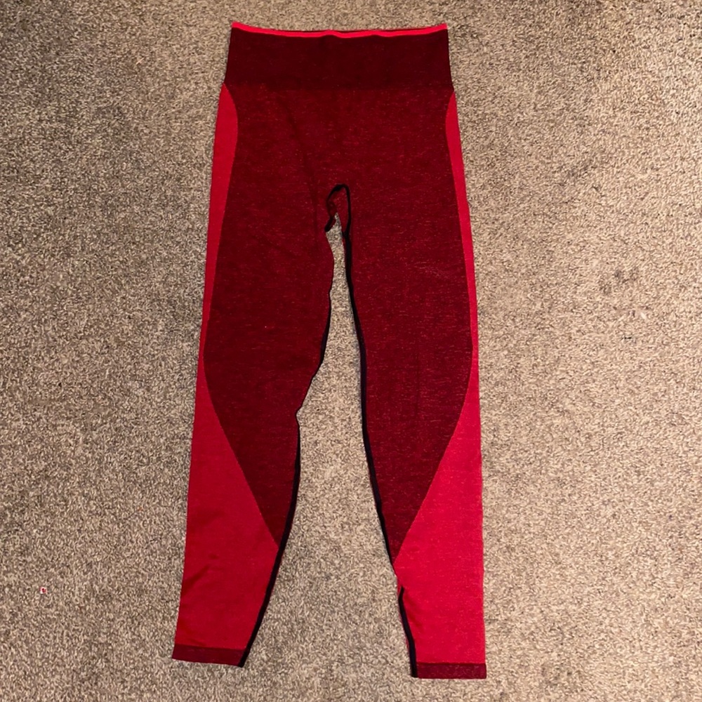 Victoria’s Secret Pink seamless leggings small